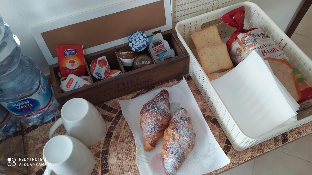 Bed & Breakfast Acquaviva Di Vullo Vincenzo Acquaviva Platani Phòng bức ảnh