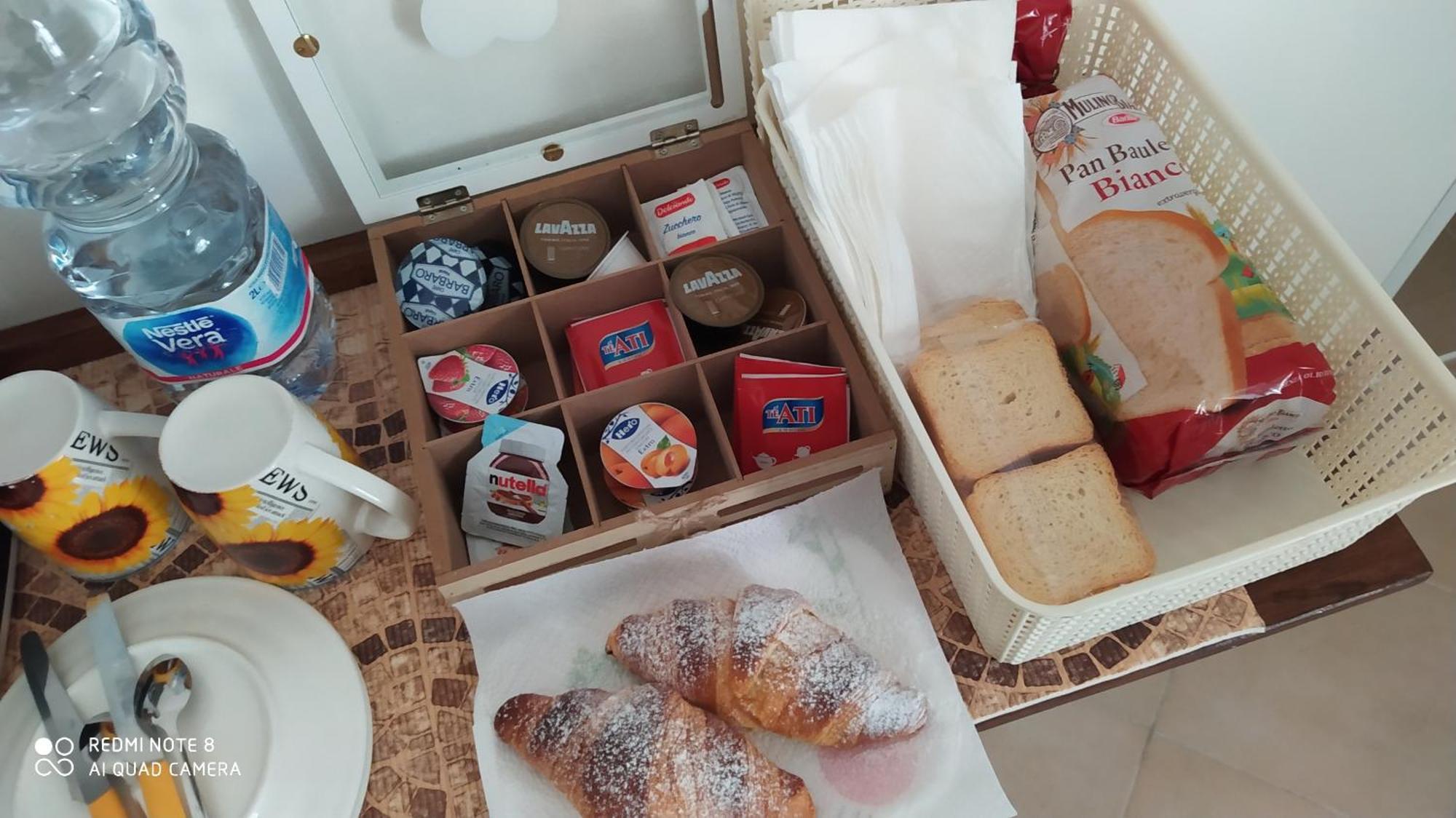 Bed & Breakfast Acquaviva Di Vullo Vincenzo Acquaviva Platani Phòng bức ảnh