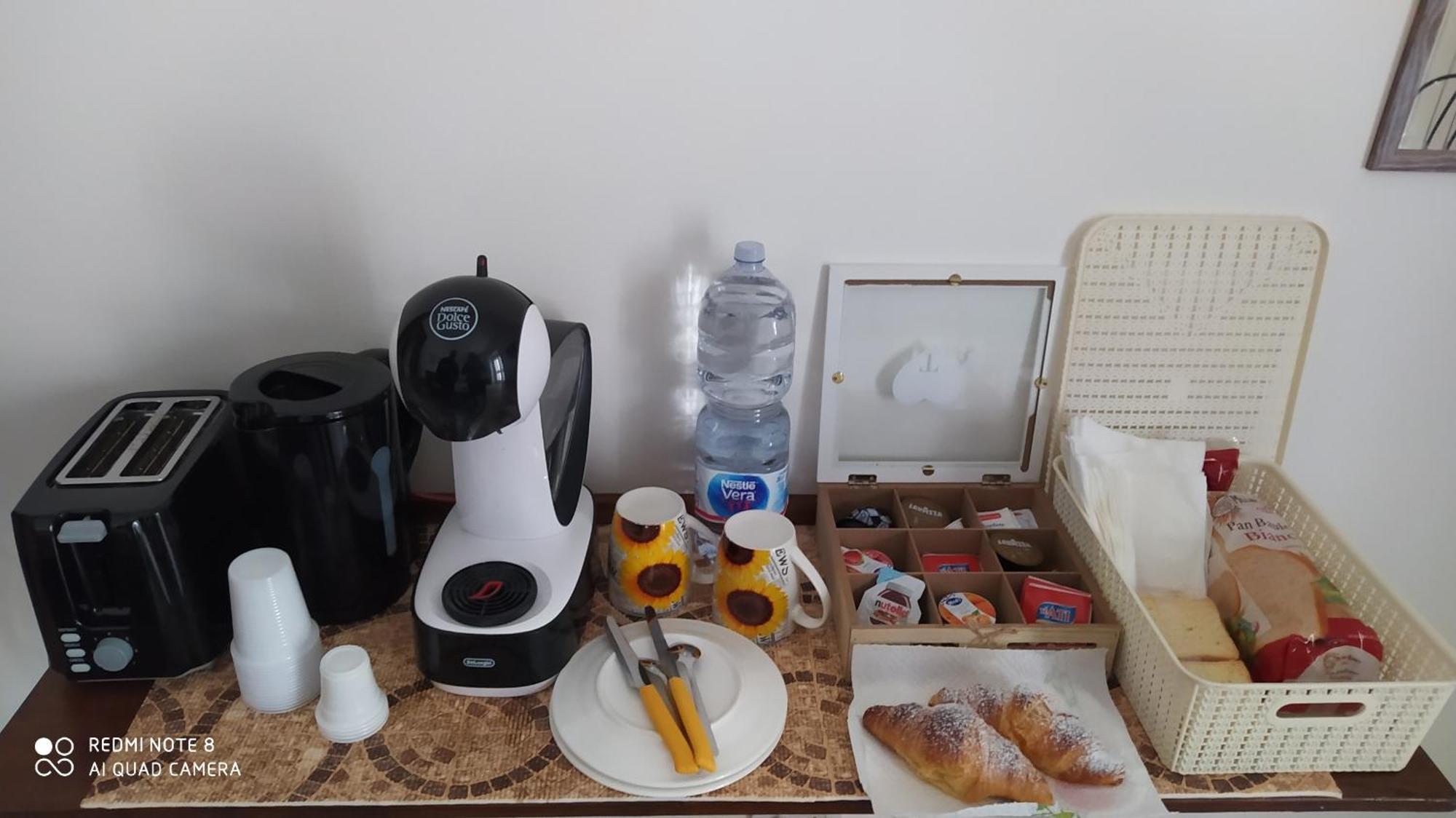 Bed & Breakfast Acquaviva Di Vullo Vincenzo Acquaviva Platani Phòng bức ảnh